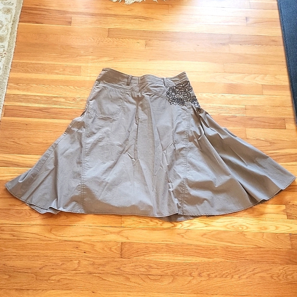 Athleta green Khaki skirt women's 10